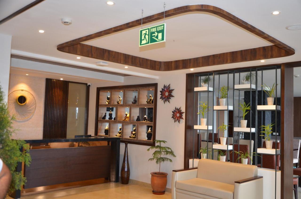 Best Western ダルハウジ エクステリア 写真