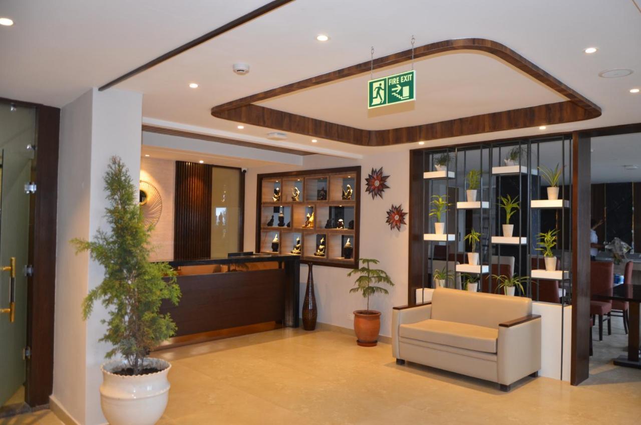 Best Western ダルハウジ エクステリア 写真