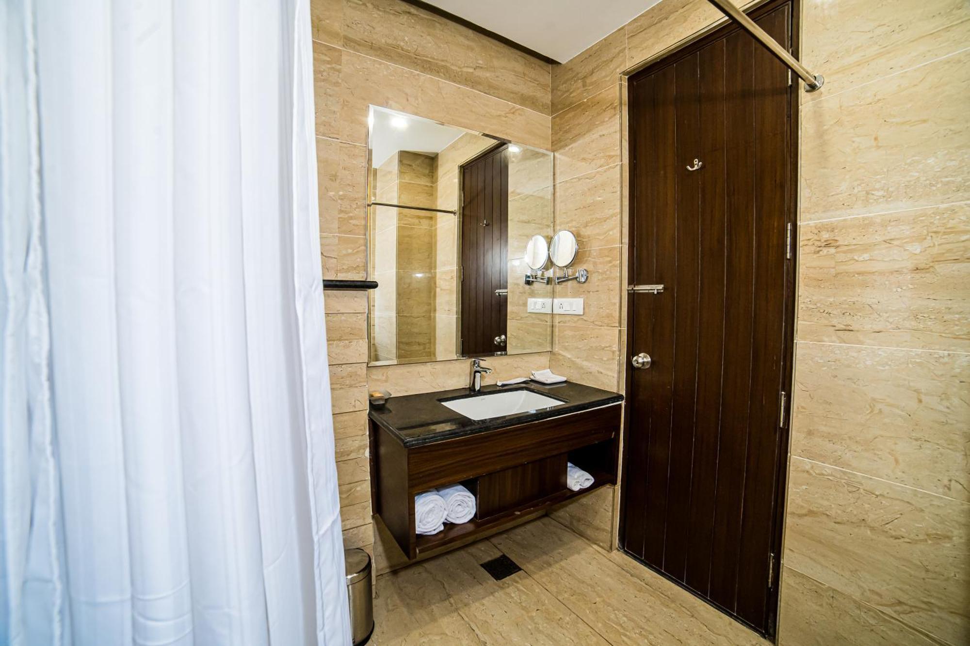 Best Western ダルハウジ エクステリア 写真